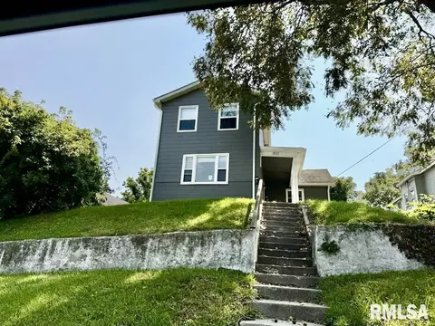 1601 E 12th St, Davenport, IA 52803