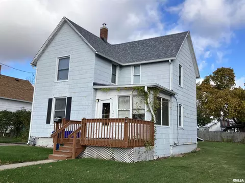 506 Pine St, Kewanee, IL 61443 photo 2