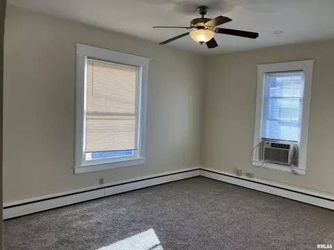 506 Pine St, Kewanee, IL 61443 photo 8