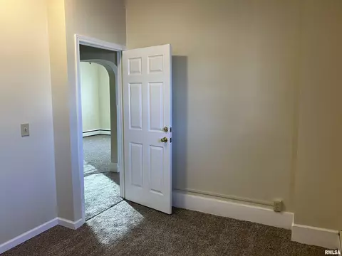 506 Pine St, Kewanee, IL 61443 photo 17