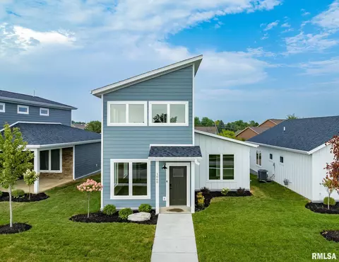 1660 Olde Brandy Ln, Davenport, IA 52807
