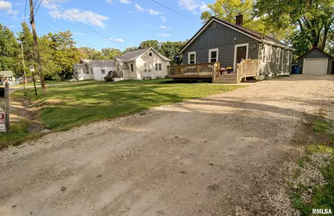 516 8th Ave, Silvis, IL 61282 photo 3