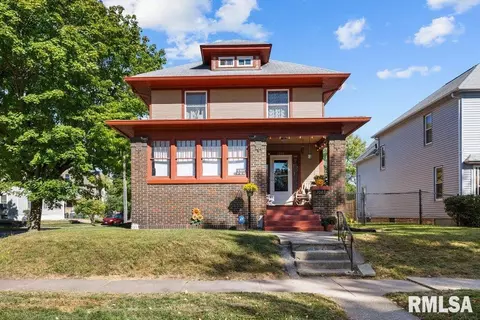 1003 16th St, Rock Island, IL 61201