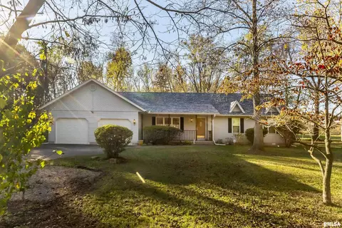 2115 Weaver Rd, Herrin, IL 62948 photo 2