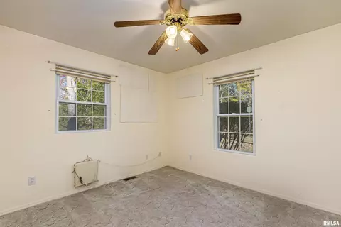 2115 Weaver Rd, Herrin, IL 62948 photo 22