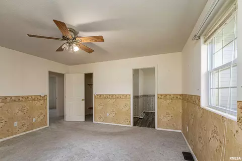 2115 Weaver Rd, Herrin, IL 62948 photo 18