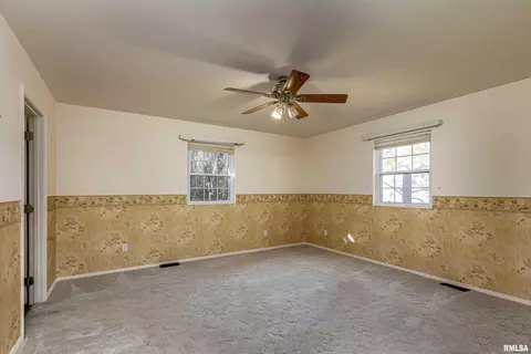 2115 Weaver Rd, Herrin, IL 62948 photo 17