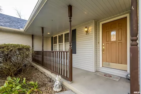 2115 Weaver Rd, Herrin, IL 62948 photo 4