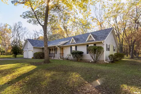 2115 Weaver Rd, Herrin, IL 62948