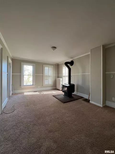1502 17th St, Moline, IL 61265 photo 2