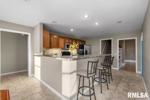 2309 15th St, Moline, IL 61265 photo 11