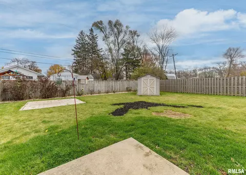 1909 13th St, Silvis, IL 61282 photo 22