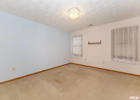 1909 13th St, Silvis, IL 61282 photo 12