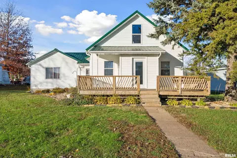 308 8th Ave, Clarence, IA 52216