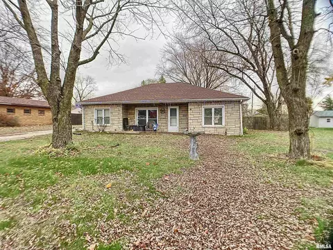 606 40th St, East Moline, IL 61244