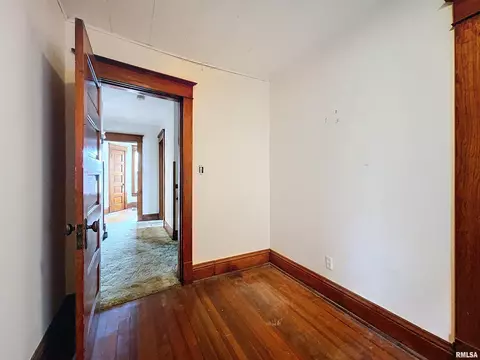 734 18th Avenue A, Moline, IL 61265 photo 33