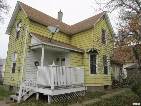 201 S Howell St, Davenport, IA 52802