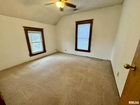 345 E Mill St, Kewanee, IL 61443 photo 16