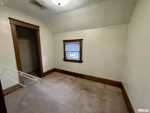 345 E Mill St, Kewanee, IL 61443 photo 12