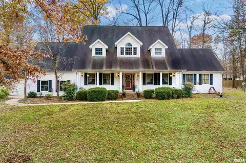 2004 Gingham Ct, Marion, IL 62959
