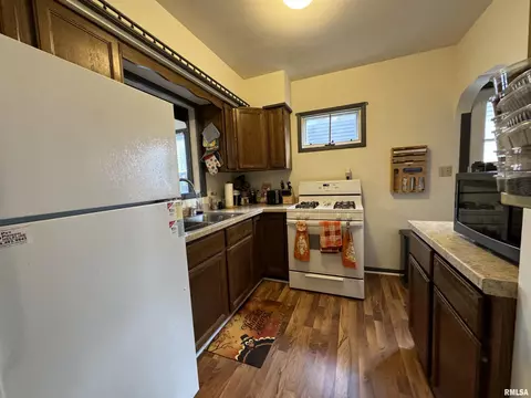 1624 9th St, Moline, IL 61265 photo 5