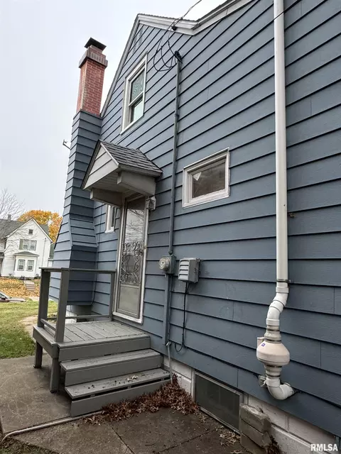 1624 9th St, Moline, IL 61265 photo 18