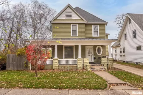 1519 11th Ave, Moline, IL 61265