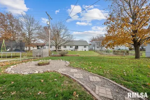 305 N 7th St, Eldridge, IA 52748 photo 27
