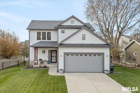4400 Cedar St, Davenport, IA 52806