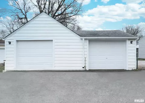 6700 33rd St, Moline, IL 61265 photo 22