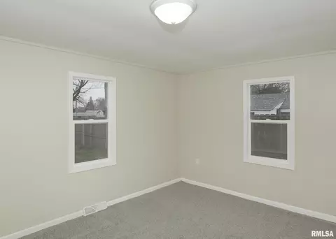 6700 33rd St, Moline, IL 61265 photo 20