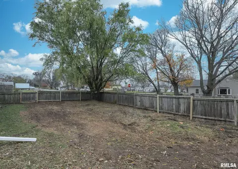 6700 33rd St, Moline, IL 61265 photo 24