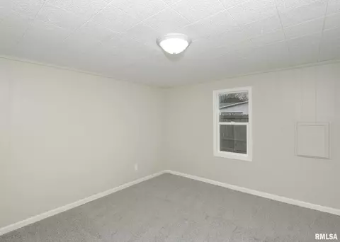 6700 33rd St, Moline, IL 61265 photo 17