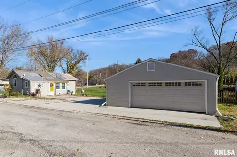 304 5th St, Hampton, IL 61256 photo 7