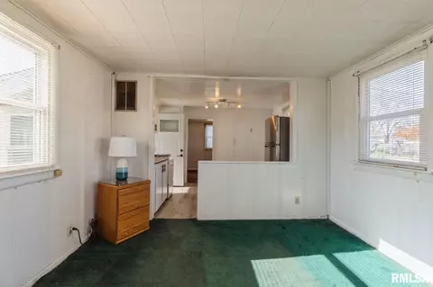 304 5th St, Hampton, IL 61256 photo 9