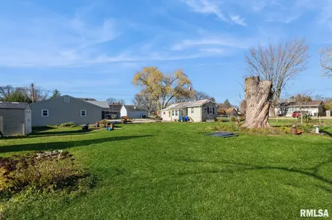 304 5th St, Hampton, IL 61256 photo 4