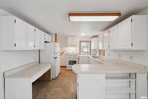 812 1st Ave, Hampton, IL 61256 photo 5