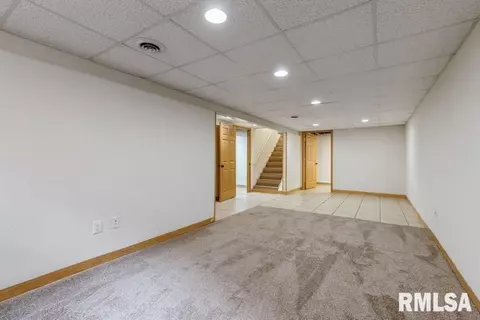 1204 Windsor Dr, Clinton, IA 52732 photo 19