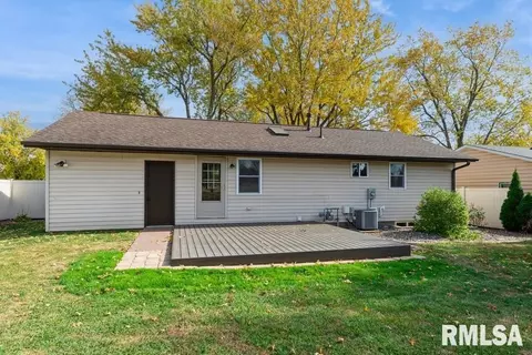 1204 Windsor Dr, Clinton, IA 52732 photo 8