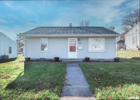 1313 W 38th Pl, Davenport, IA 52806
