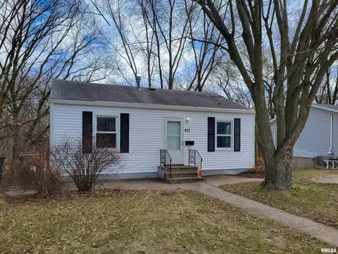 815 Ten Plus St, Bettendorf, IA 52722