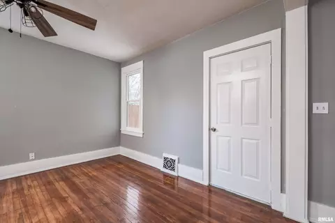 2409 12th Ave, Moline, IL 61265 photo 8