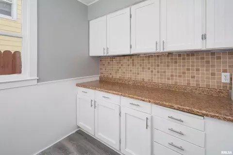 2409 12th Ave, Moline, IL 61265 photo 14