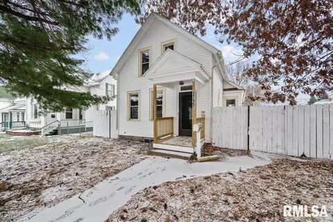 1715 Fillmore St, Davenport, IA 52804