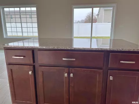 708 Savannah Ave, Herrin, IL 62948 photo 16