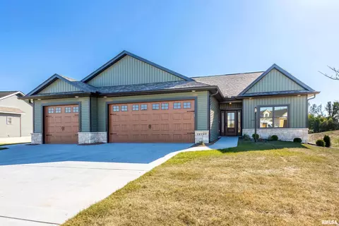 18109 271st St, Long Grove, IA 52756