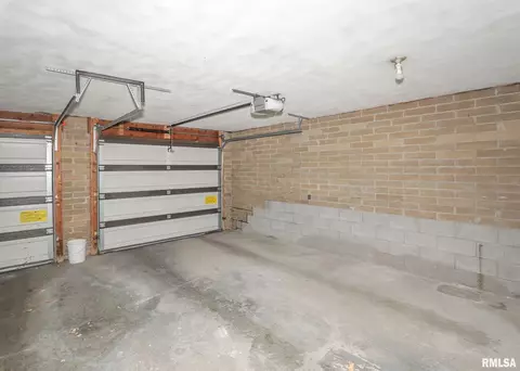 3145 4th St, Moline, IL 61265 photo 21
