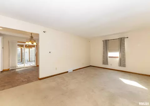 623 12th Ave, Hampton, IL 61256 photo 9