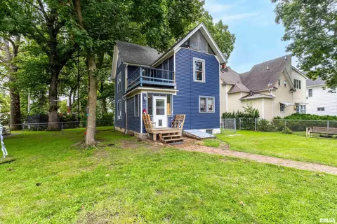 1109 3rd St, Moline, IL 61265 photo 5
