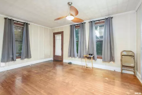 1109 3rd St, Moline, IL 61265 photo 10